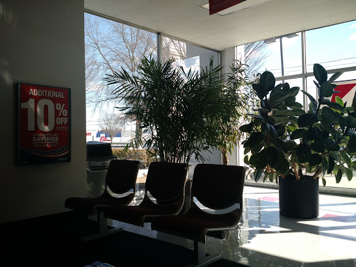 Tire Shop «Firestone Complete Auto Care», reviews and photos, 2300 Dixwell Ave, Hamden, CT 06514, USA