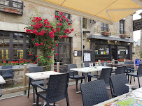 Atmosphère du Restaurant français Auberge de l'Ecu à Jugon-les-Lacs - n°9