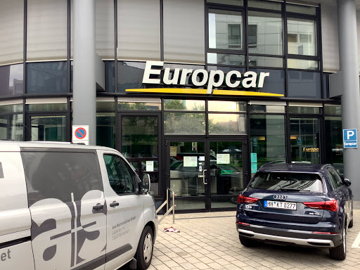 Car rental hours Stuttgart