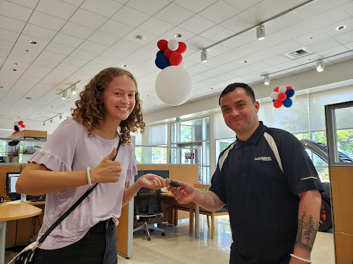 Ford Dealer «AutoNation Ford Bellevue», reviews and photos, 411 116th Ave NE, Bellevue, WA 98004, USA