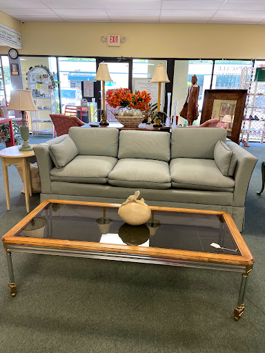 Thrift Store «Tambourine Resale Shop», reviews and photos, 1619 10th Ave, Vero Beach, FL 32960, USA