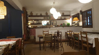 Atmosphère du Restaurant basque Restaurant Urtxola à Sare - n°17