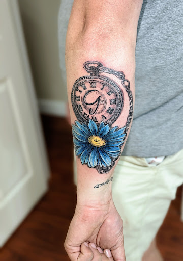 Explore one line tattoo ideas, creative tattoo ideas in Pittsburg, available at NeonMoon Tattoo