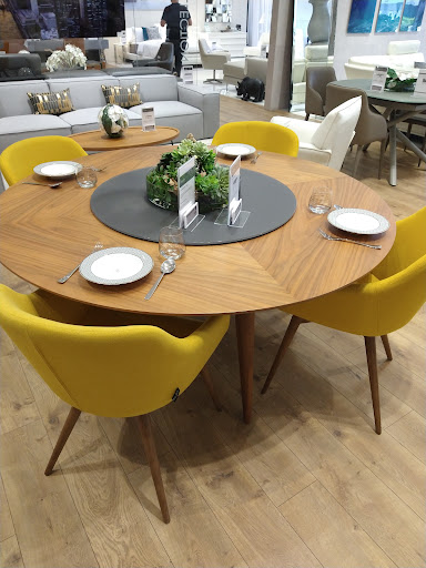 Furniture Store «Modern Furniture Store Fort Lauderdale Modani», reviews and photos, 3661 N Federal Hwy, Fort Lauderdale, FL 33308, USA