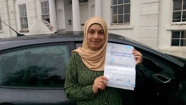Reviews of Short Notice Driving Instructor car hire in London - Driving school