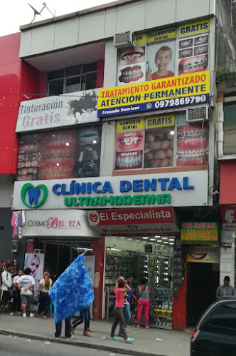 Opiniones de Clinica Dental Ultramoderna en Santo Domingo de los Colorados - Médico