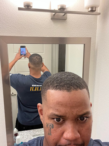 Barber Shop «Royal Kutz Barber Shop», reviews and photos, 1244 N Belt Line Rd, Irving, TX 75061, USA