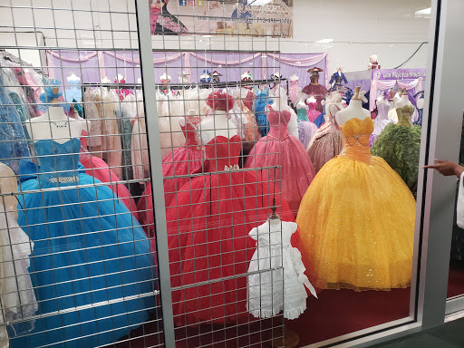 Outlet Mall «Harwin Outlet Mall», reviews and photos, 9507 Harwin Dr, Houston, TX 77036, USA