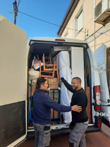 Mudanzas Y Portes Hugo – (Torrevieja)