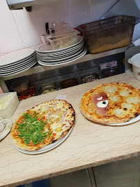 Pizza du Restaurant italien Bella Venezia à Nanterre - n°4