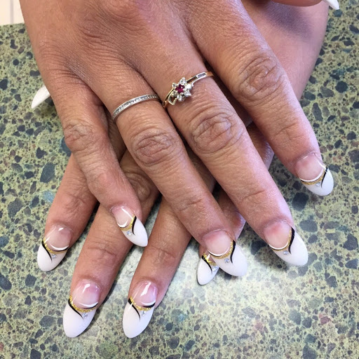 Nail Salon «Mimi Day Spa», reviews and photos, 901 N Nelson St, Arlington, VA 22203, USA