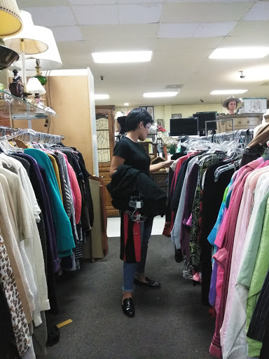 Community Thrift Store, 3237 E Florence Ave, Huntington Park, CA 90255, USA, 