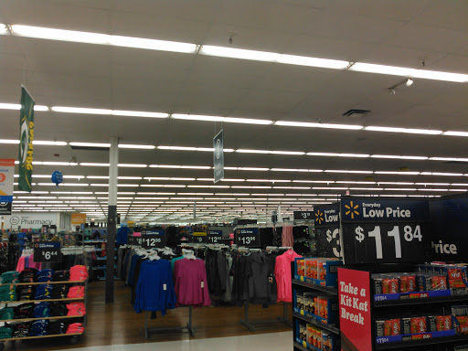 Department Store «Walmart Supercenter», reviews and photos, 2440 W Mason St, Green Bay, WI 54303, USA