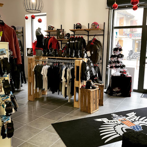 Magasin de pièces et d'accessoires pour motos ELEGANT RIDER Bonne