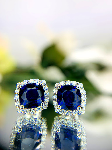 Jewelry Store «Pearce Jewelers», reviews and photos, 41 Glen Rd, West Lebanon, NH 03784, USA