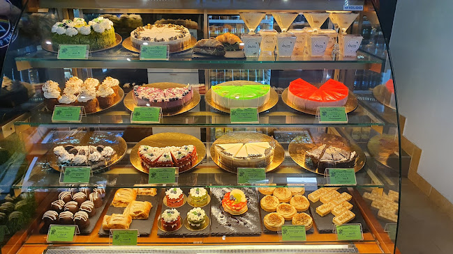 Nyitvatartás: Cafe Green Wood