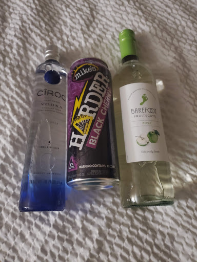 Liquor Store «Forum Liquors», reviews and photos, 801 S Prairie Ave, Inglewood, CA 90301, USA