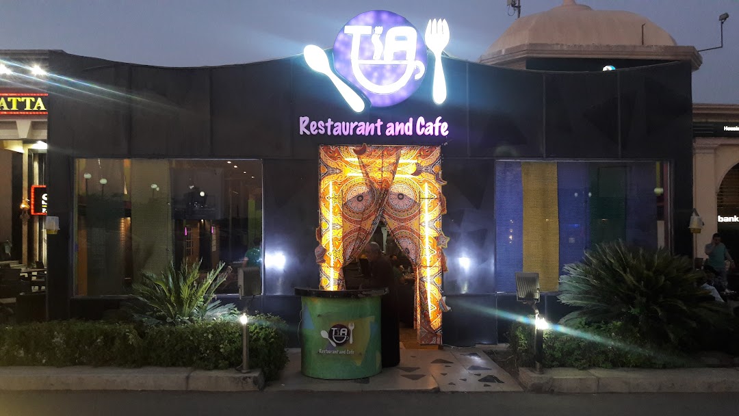 Restaurant & Cafe Tia