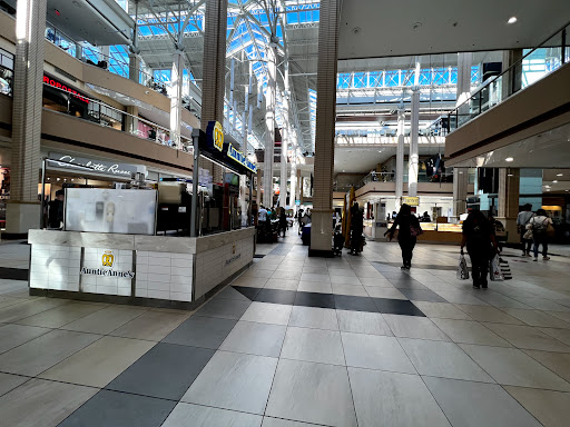 Shopping Mall «Newport Centre», reviews and photos, 30 Mall Dr W, Jersey City, NJ 07310, USA