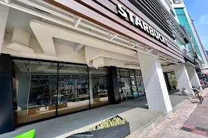 STARBUCKS Kaohsiung Zhongzheng Shop image