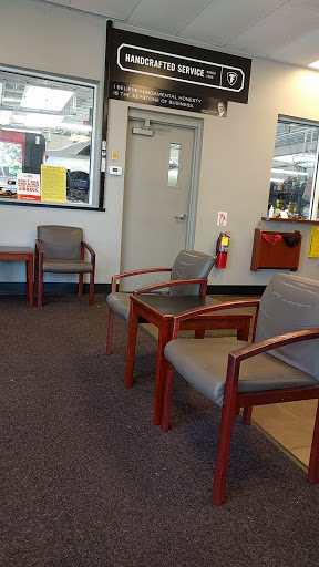 Tire Shop «Firestone Complete Auto Care», reviews and photos, 2389 Mall of Georgia Blvd, Buford, GA 30519, USA