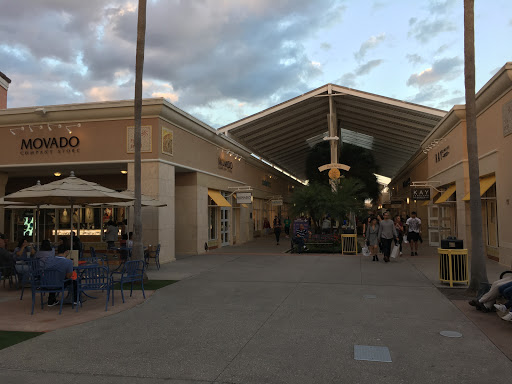 Sportswear Store «lululemon», reviews and photos, 8200 Vineland Ave #1035, Orlando, FL 32821, USA