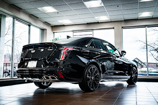 Cadillac Dealer «Motor Werks Cadillac of Barrington», reviews and photos, 206 N Cook St, Barrington, IL 60010, USA