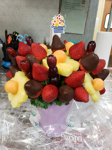 Gift Shop «Edible Arrangements», reviews and photos, 100 S Main St, New City, NY 10956, USA