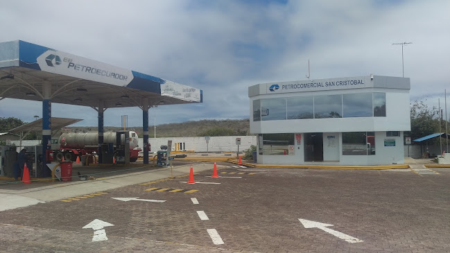 Comentarios y opiniones de Estación de Servicio Petrocomercial San Cristobal