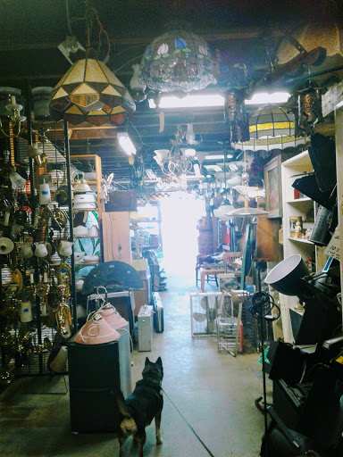 Architectural Salvage Store «Earthwise Architectural Salvage», reviews and photos, 628 E 60th St, Tacoma, WA 98404, USA