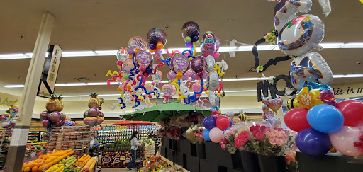 Grocery Store «Jewel-Osco», reviews and photos, 20 Biesterfield Rd, Elk Grove Village, IL 60007, USA