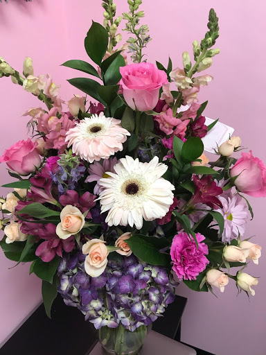 Florist «MyFlorist», reviews and photos, 1984 Chain Bridge Rd, McLean, VA 22102, USA