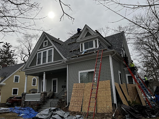 Roofing Contractor «Roof Advance», reviews and photos, 3824 Carpenter Rd, Ypsilanti, MI 48197, USA