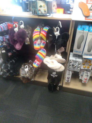 Shoe Store «Off Broadway Shoe Warehouse», reviews and photos, 8600 Ward Pkwy, Kansas City, MO 64114, USA