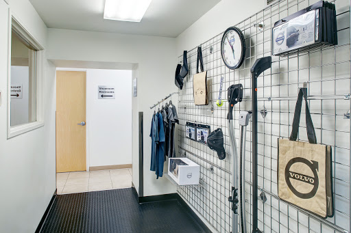 Volvo Dealer «AutoNation Volvo Cars Bellevue», reviews and photos, 420 116th Ave NE, Bellevue, WA 98004, USA