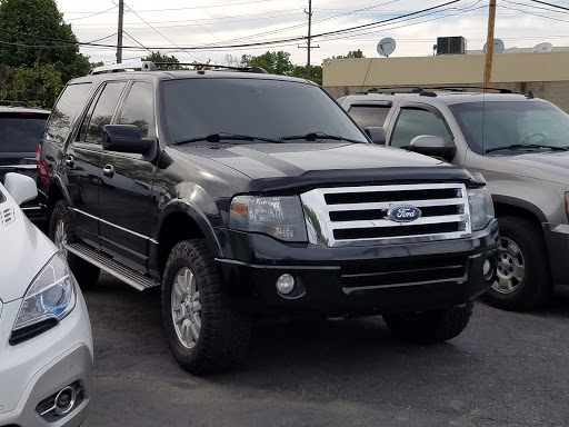 Used Car Dealer «Lakeside Auto Sales Inc», reviews and photos, 44903 N Gratiot Ave, Charter Twp of Clinton, MI 48036, USA