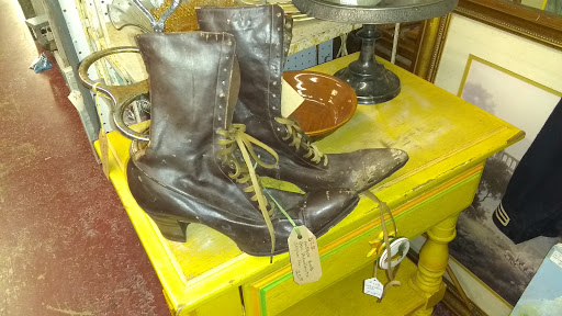 Antique Store «Craftiques Mall - Bandera Road», reviews and photos, 6751 Bandera Rd, San Antonio, TX 78238, USA