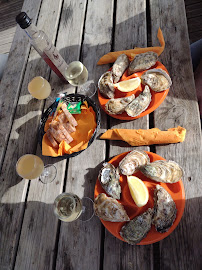 Plats et boissons du Restaurant de fruits de mer Huîtres David LECOSSOIS / Eleveur - Expéditeur à La Barre-de-Monts - n°8