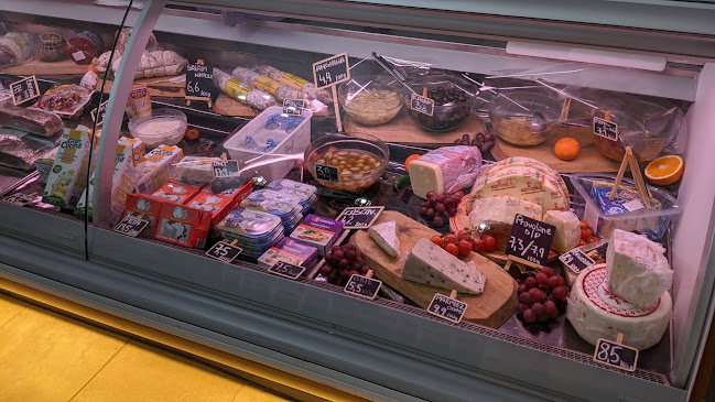 Comentarii opinii despre Lumea Cărnii