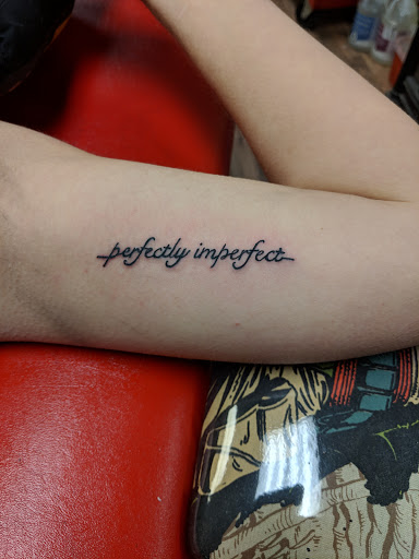 Tattoo Shop «Alternative Tattoo», reviews and photos, 613 Hilltop Rd, Curtis Bay, MD 21226, USA