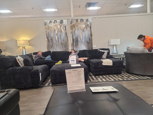 Furniture Store «Value City Furniture», reviews and photos, 7500 Brookpark Rd, Cleveland, OH 44129, USA