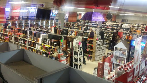 Wine Store «DiCarlo Fine Wines & Spirits», reviews and photos, 425 Townline Rd, Mundelein, IL 60060, USA
