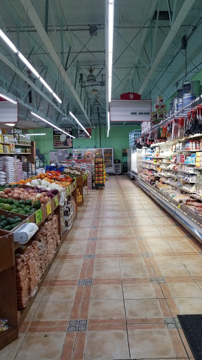 Grocery Store «Bowling Supermarket», reviews and photos, 1425 S Main St, Belle Glade, FL 33430, USA