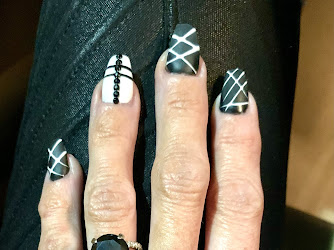 Worldgate Nails