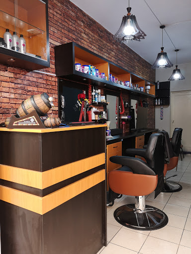 GOLDEN BARBERSHOP