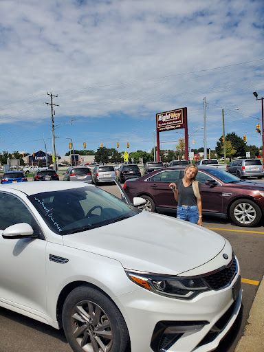 Car Dealer «RightWay Auto Sales», reviews and photos, 34966 S Gratiot Ave, Charter Twp of Clinton, MI 48035, USA