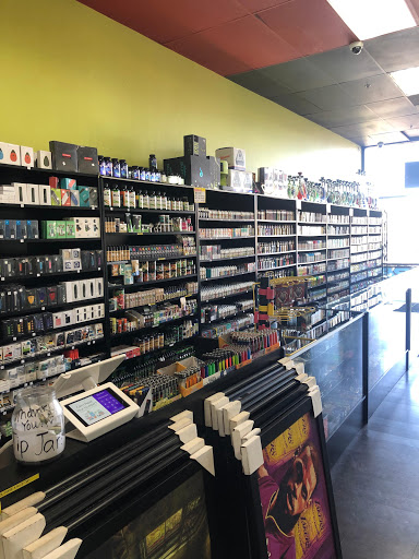 Tobacco Shop «The House of Vape and Smoke», reviews and photos, 944 W 6th St #114, Corona, CA 92882, USA
