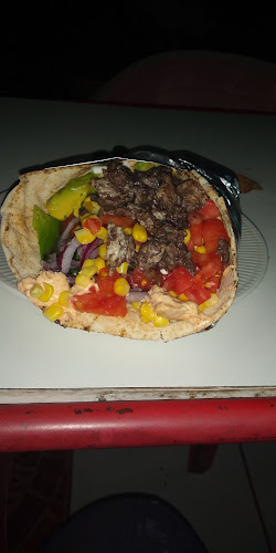 Weibo Ye y Otros - Restaurante