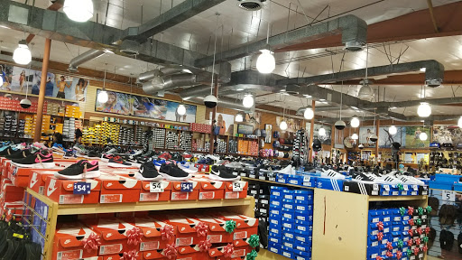 Shoe Store «Shoe City - Anaheim», reviews and photos, 101 E Ball Rd, Anaheim, CA 92805, USA
