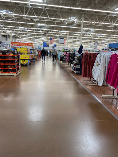 Department Store «Walmart Supercenter», reviews and photos, 3240 Wilkinson Blvd, Charlotte, NC 28208, USA